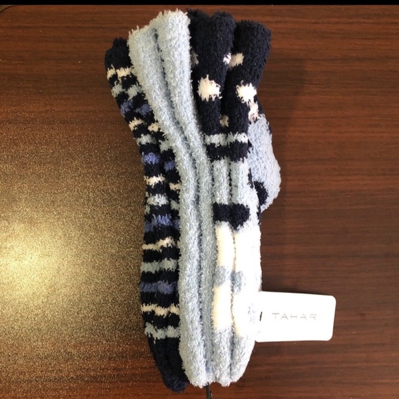NWT Tahari Plush Socks (3 Pairs) - Picture 4 of 4